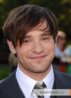 kinopoisk.ru-Charlie-Cox-287x400-589763.jpg